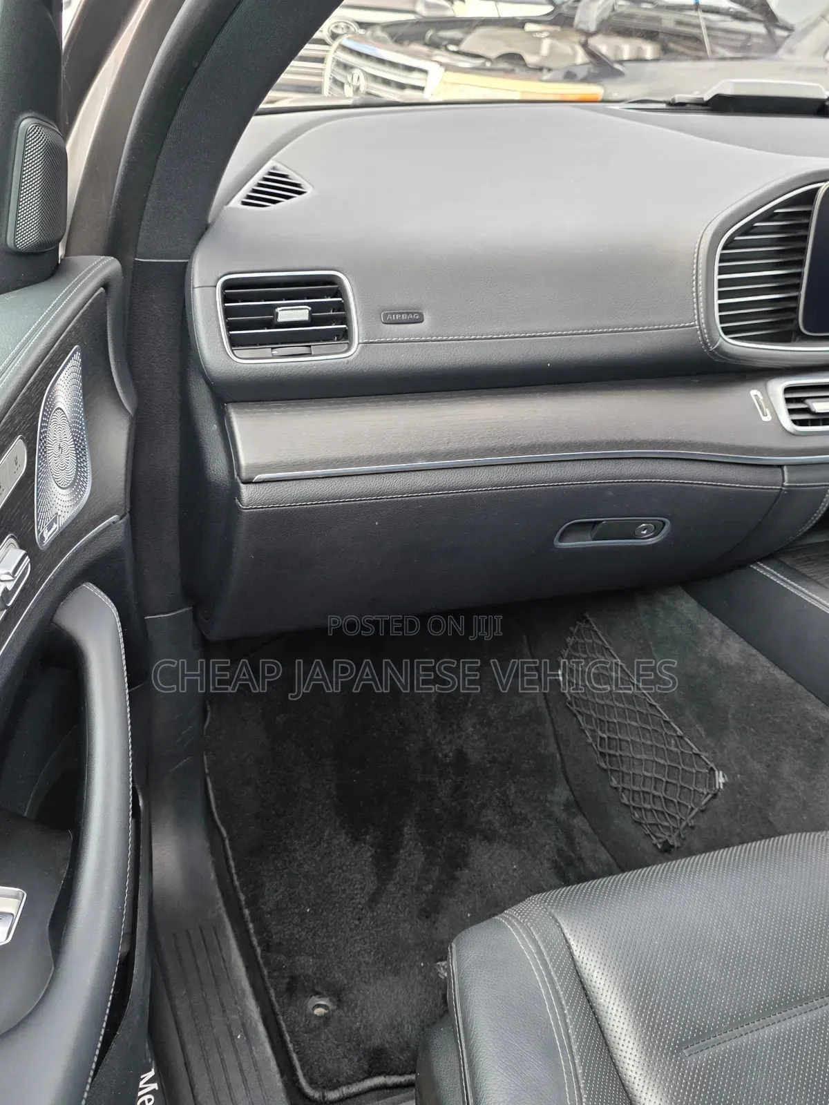 Mercedes-Benz GLE-Class GLE 400d 4MATIC 2021 Beige