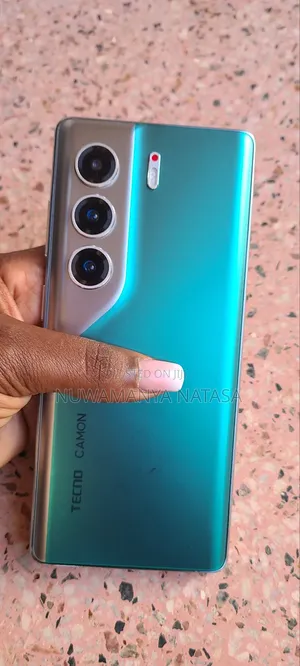 Tecno Camon 40 Pro 5G 256 GB Blue