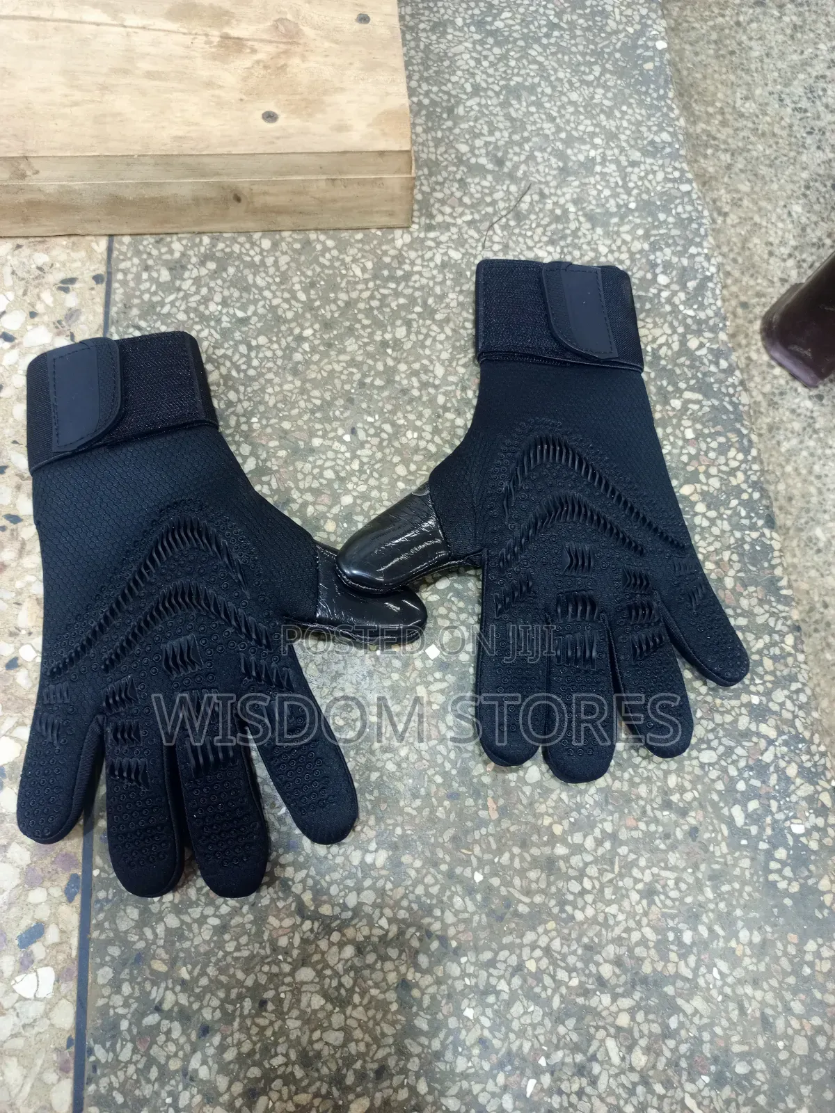 Goalkeeper Gloves.