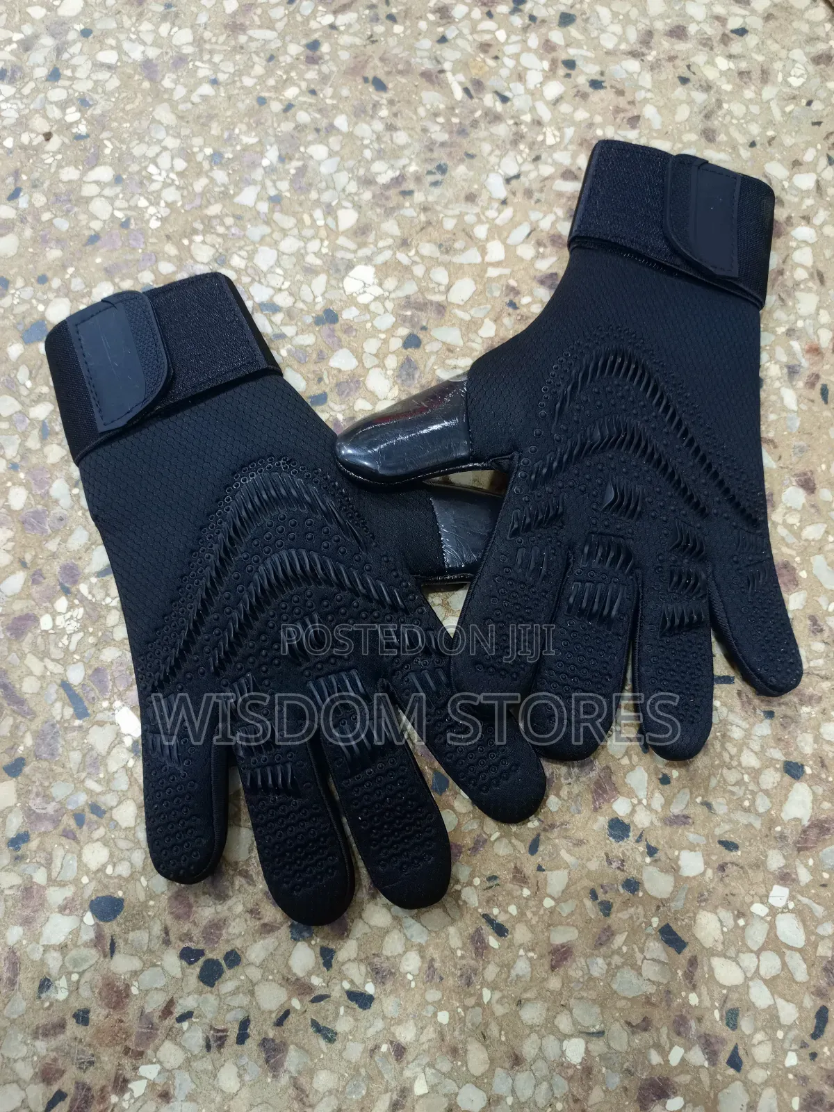 Goalkeeper Gloves.