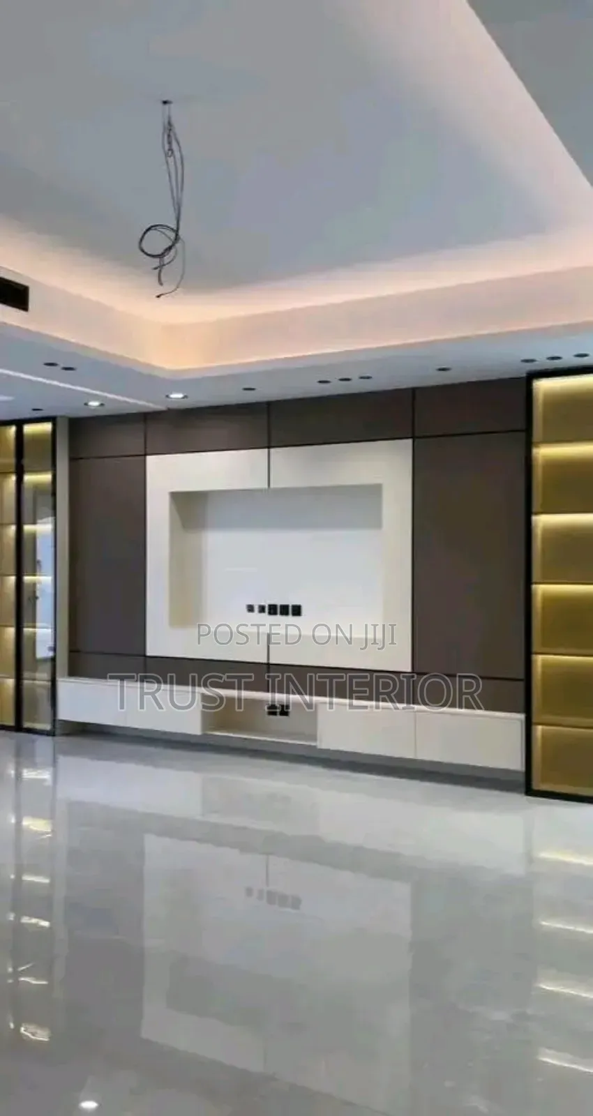 Durable Andclassy Tv Unit
