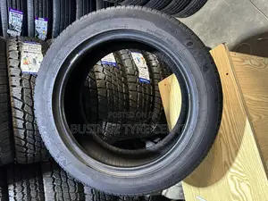 215/55r17 Onyx Tires Foreign Used Good Condition