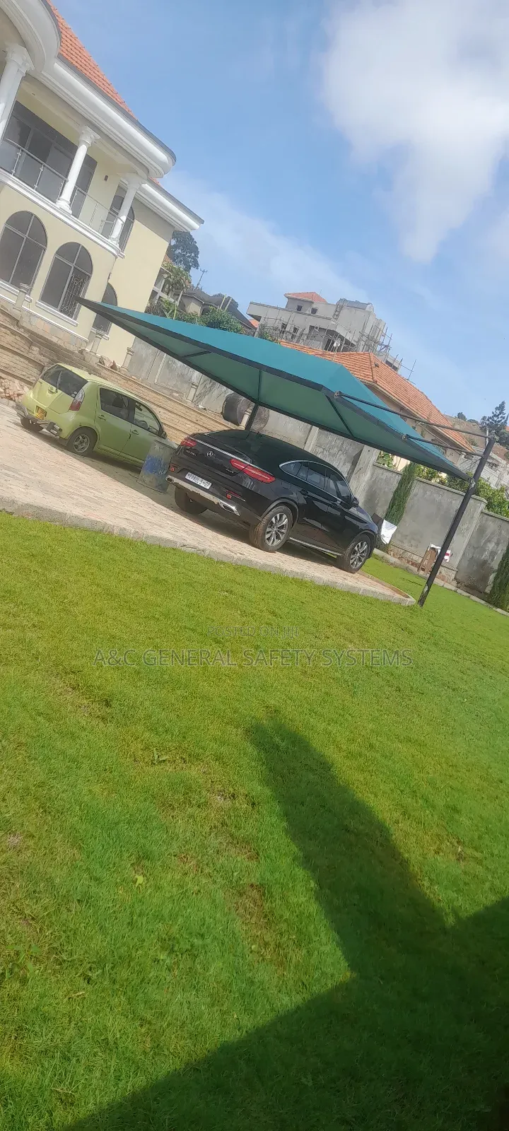 Two Cars Shade 100% Harsh Weather Resistant Hdpe Quality