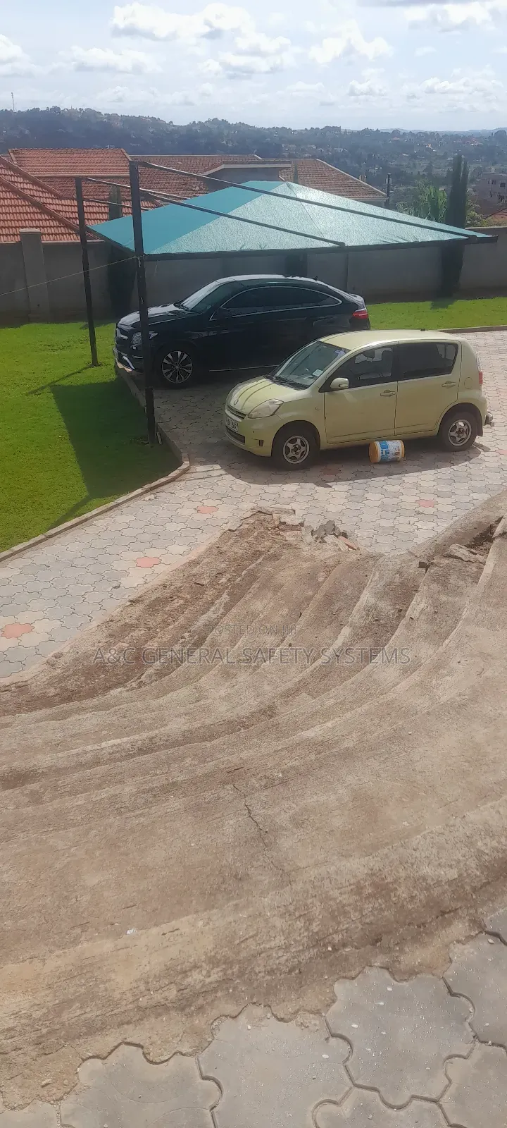 Two Cars Shade 100% Harsh Weather Resistant Hdpe Quality