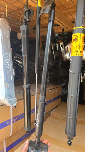 Mitsubishi Pajero Boot Door Lift Support Strut