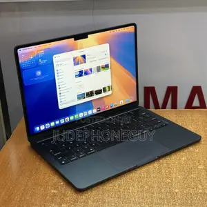 Laptop Apple MacBook Air 2024 M3 13-inch 8GB Apple M3 SSD 256GB