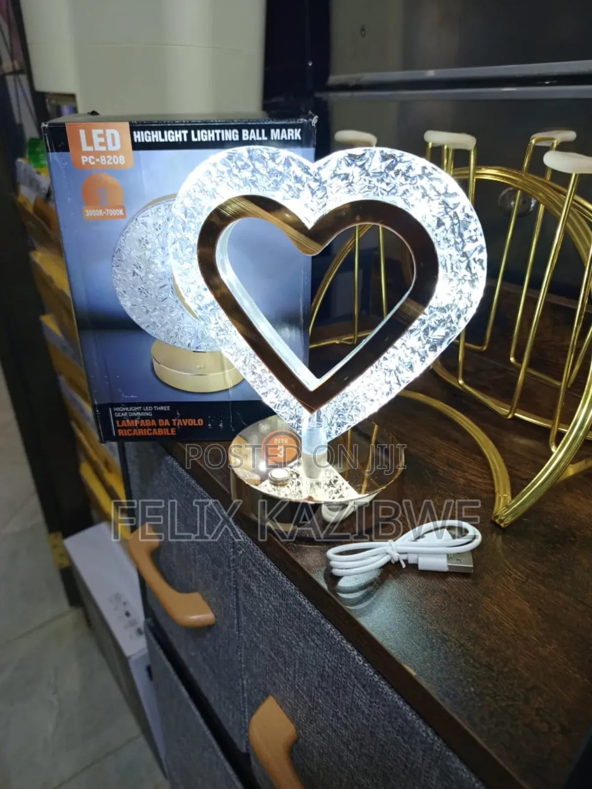 Heart-Shaped Led Table Lamp.