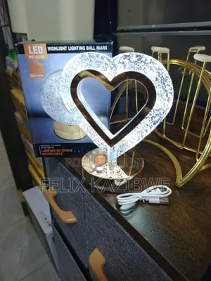 Heart-Shaped Led Table Lamp.