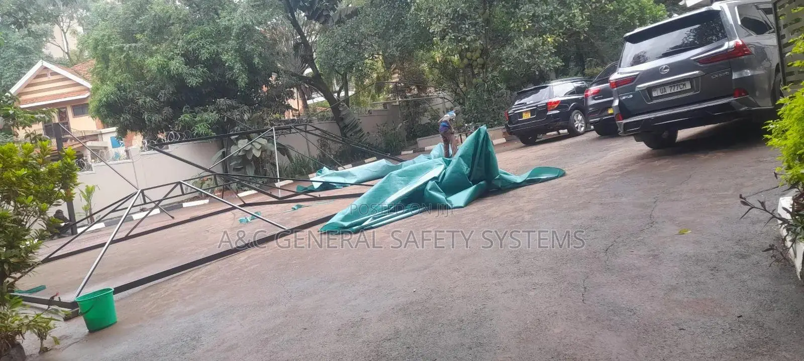 Two Cars Shade 100% Harsh Weather Resistant Hdpe Quality