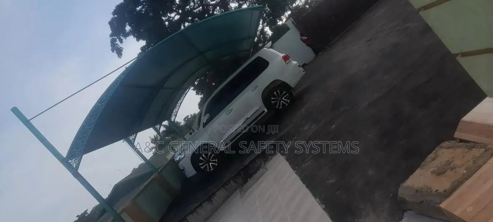 Two Cars Shade 100% Harsh Weather Resistant Hdpe Quality