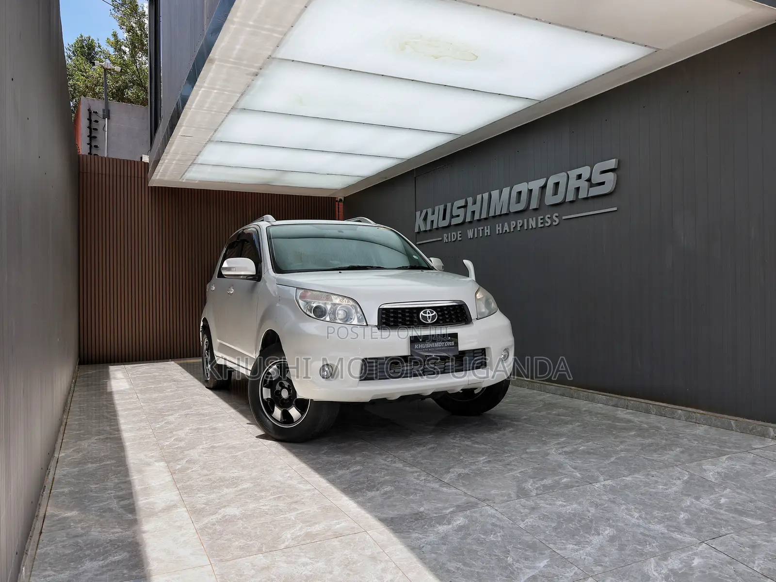 Toyota Rush 1.5 AWD 2012 Pearl