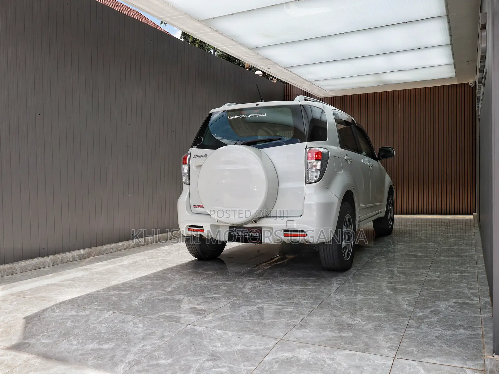 Toyota Rush 1.5 AWD 2012 Pearl
