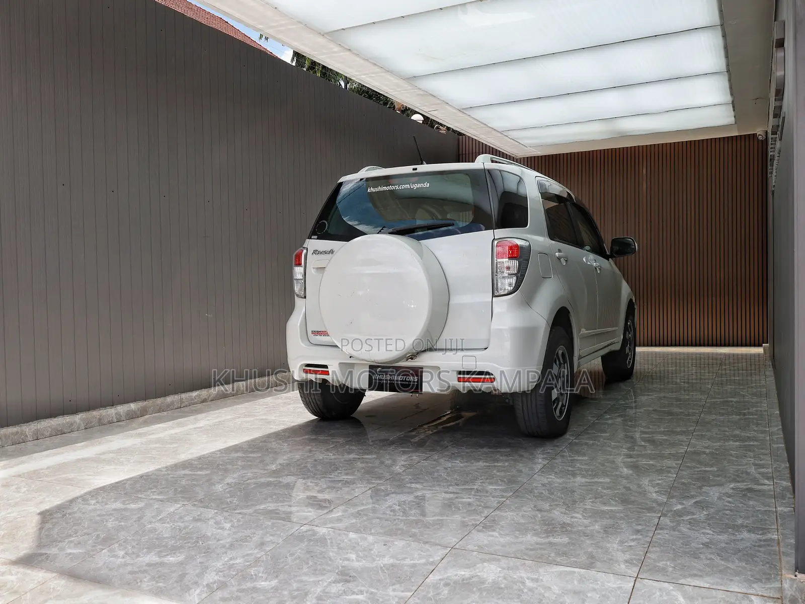 Toyota Rush 1.5 AWD 2012 Pearl