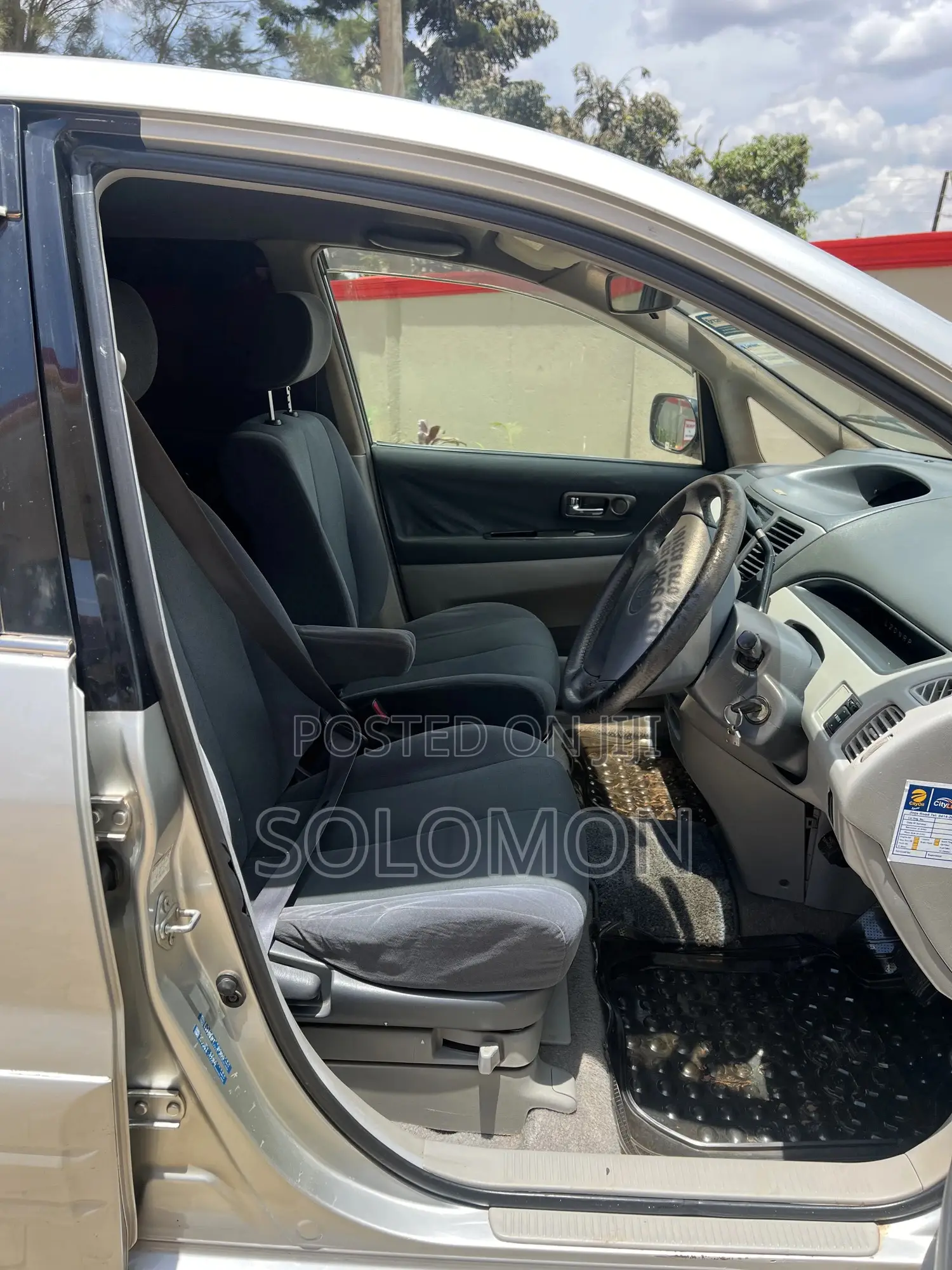 Toyota Nadia 2.0 135hp FWD 2002 Silver