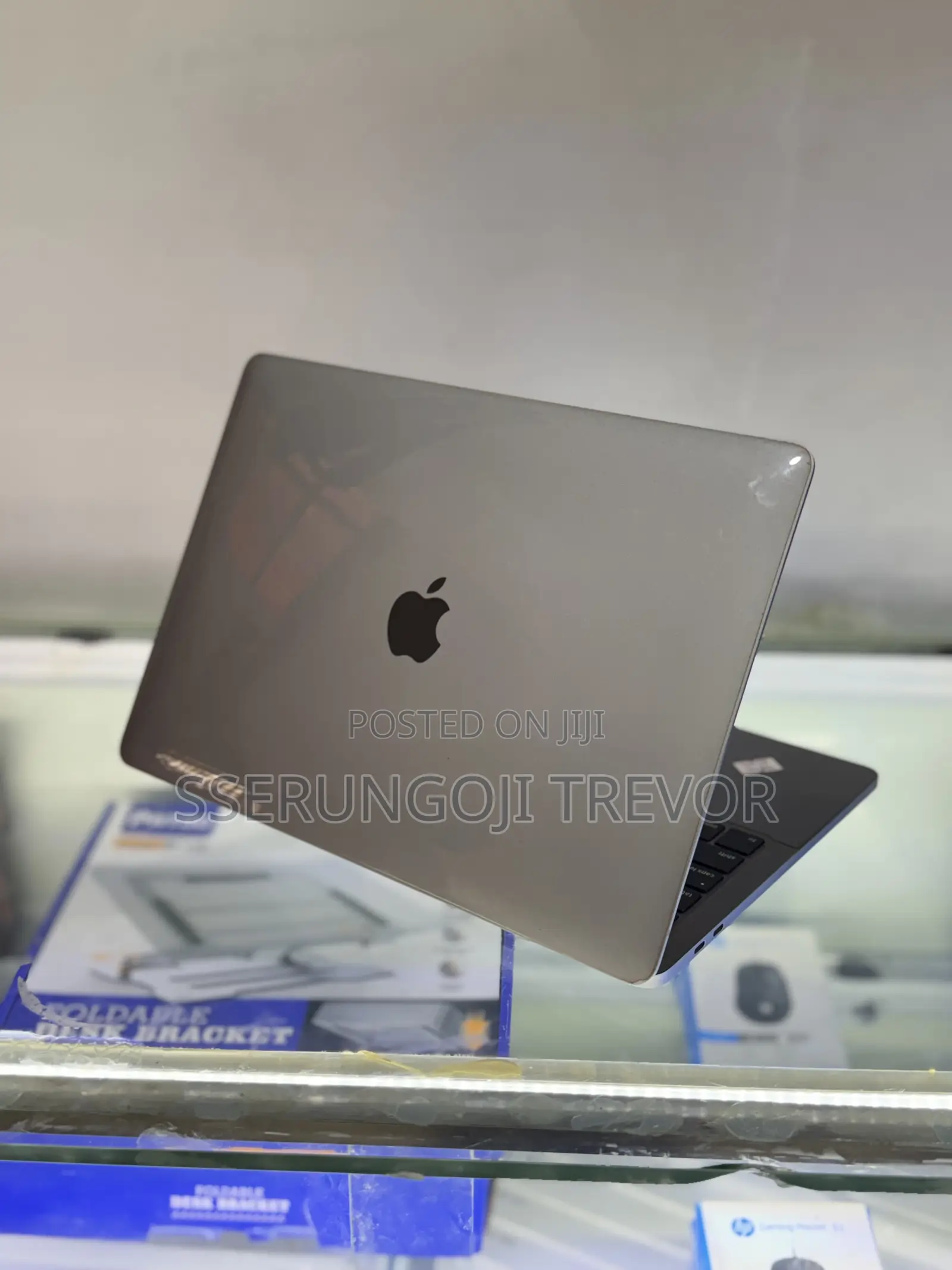 Laptop Apple MacBook Pro 16GB Intel Core i7 SSD 512GB