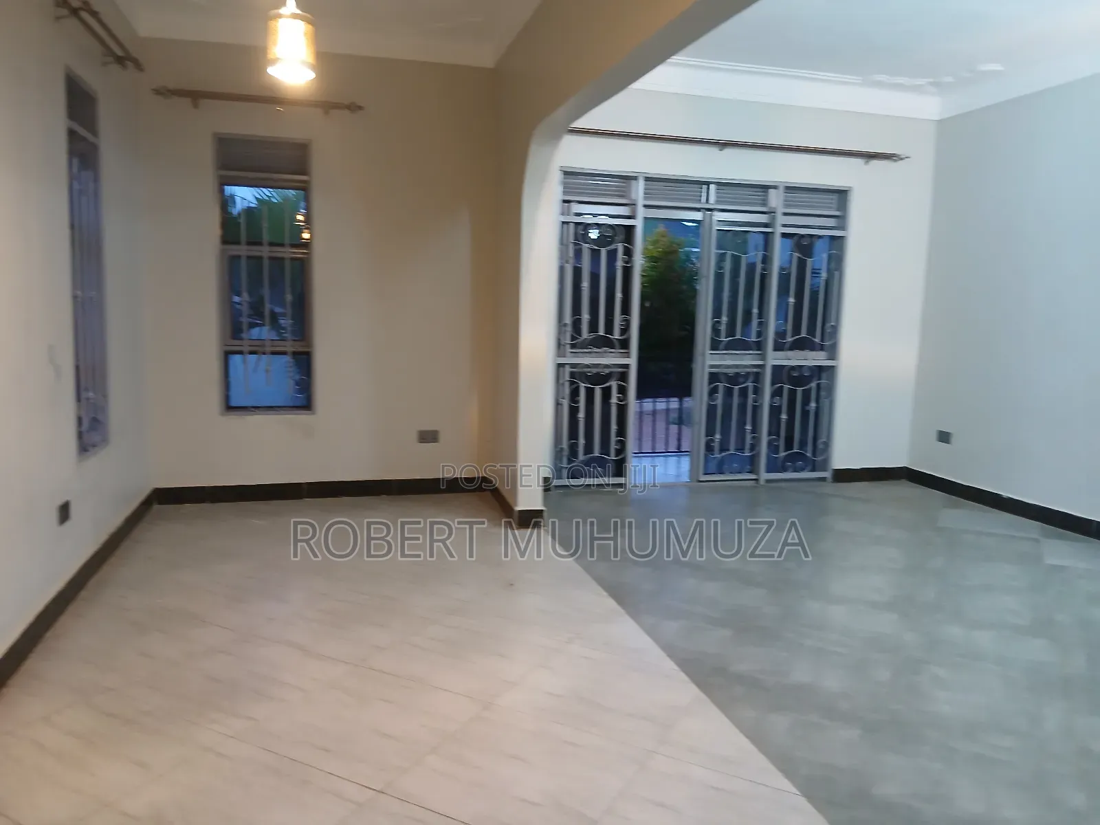 3bdrm Bungalow in Romu Esfates, Rubaga for sale