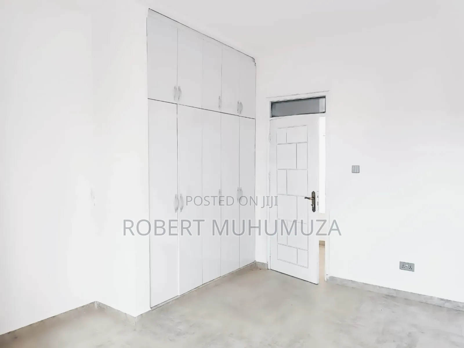 5bdrm Mansion in Akright, Rubaga for sale