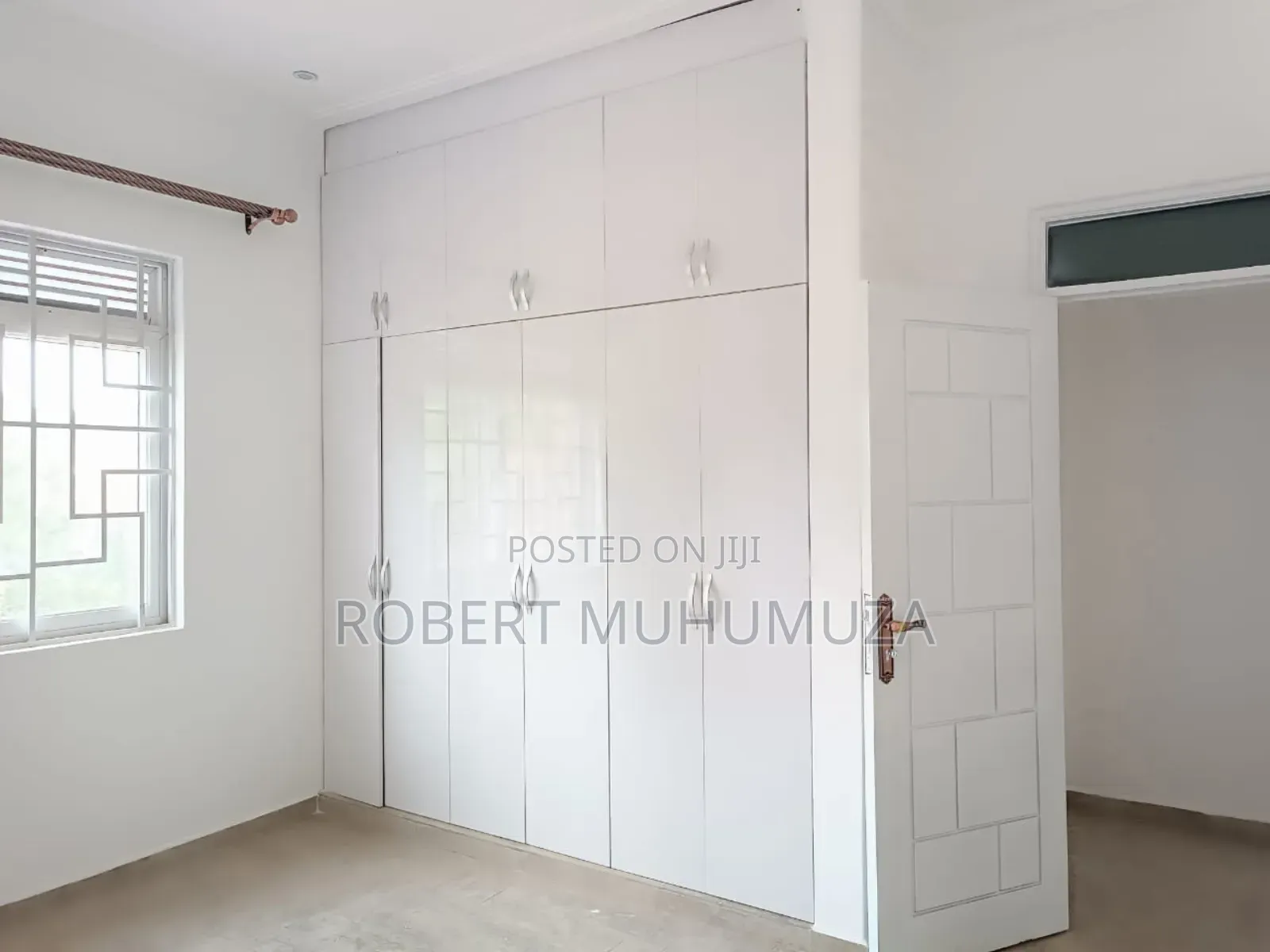 5bdrm Mansion in Akright, Rubaga for sale