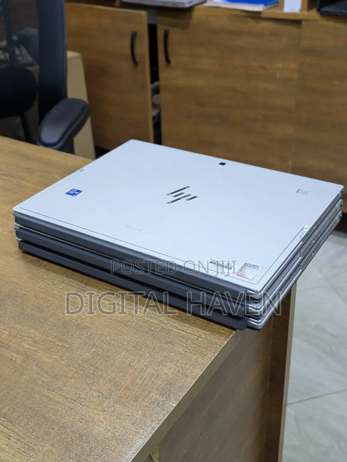 New Laptop HP Elite X2 G8 16GB Intel Core i5 SSHD (Hybrid) 256GB