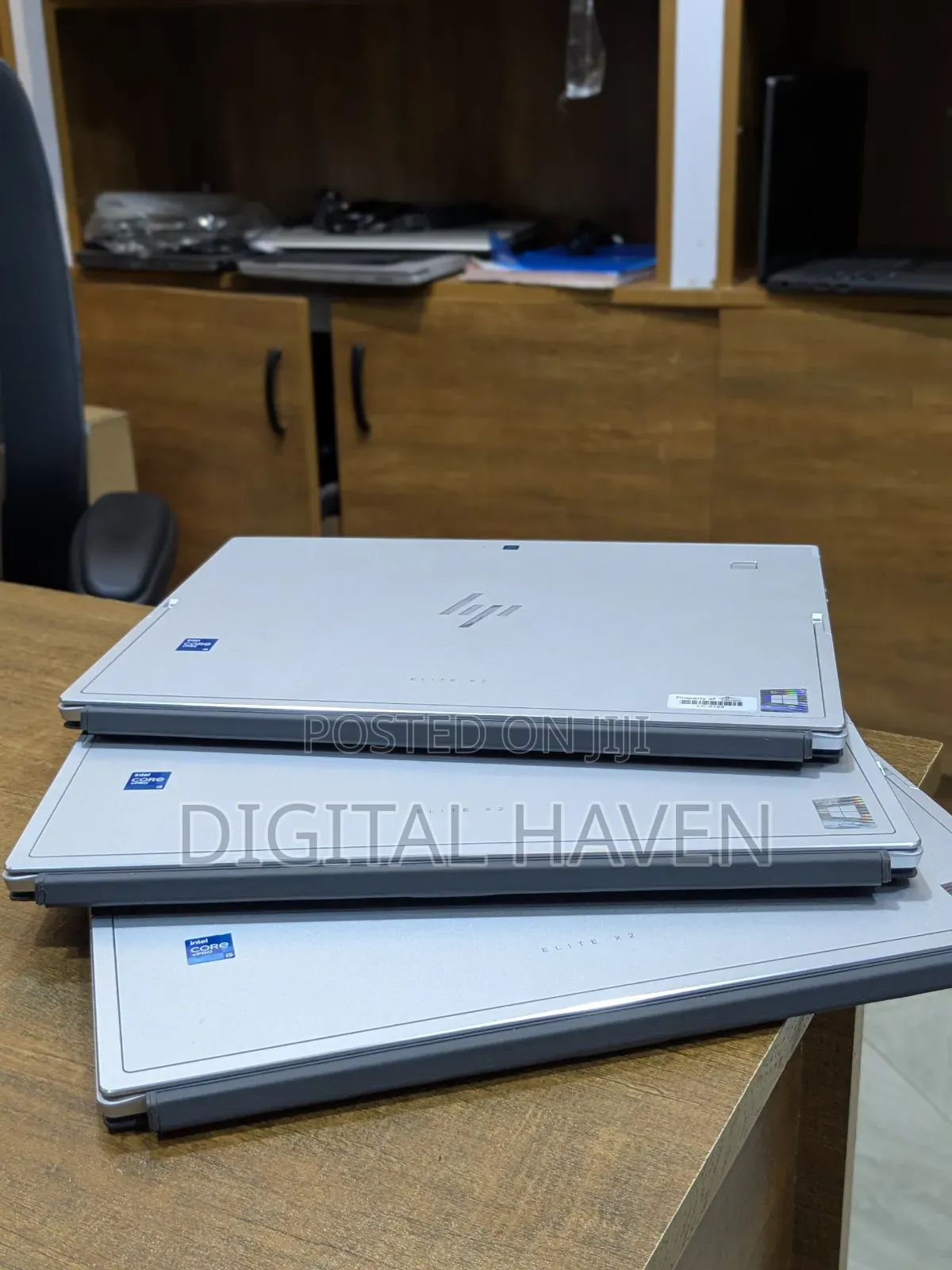 New Laptop HP Elite X2 G8 16GB Intel Core i5 SSHD (Hybrid) 256GB