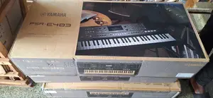 PSR E 483 Yamaha Keyboard