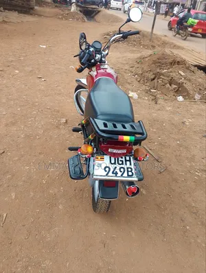 Bajaj Boxer 100 2024 Red