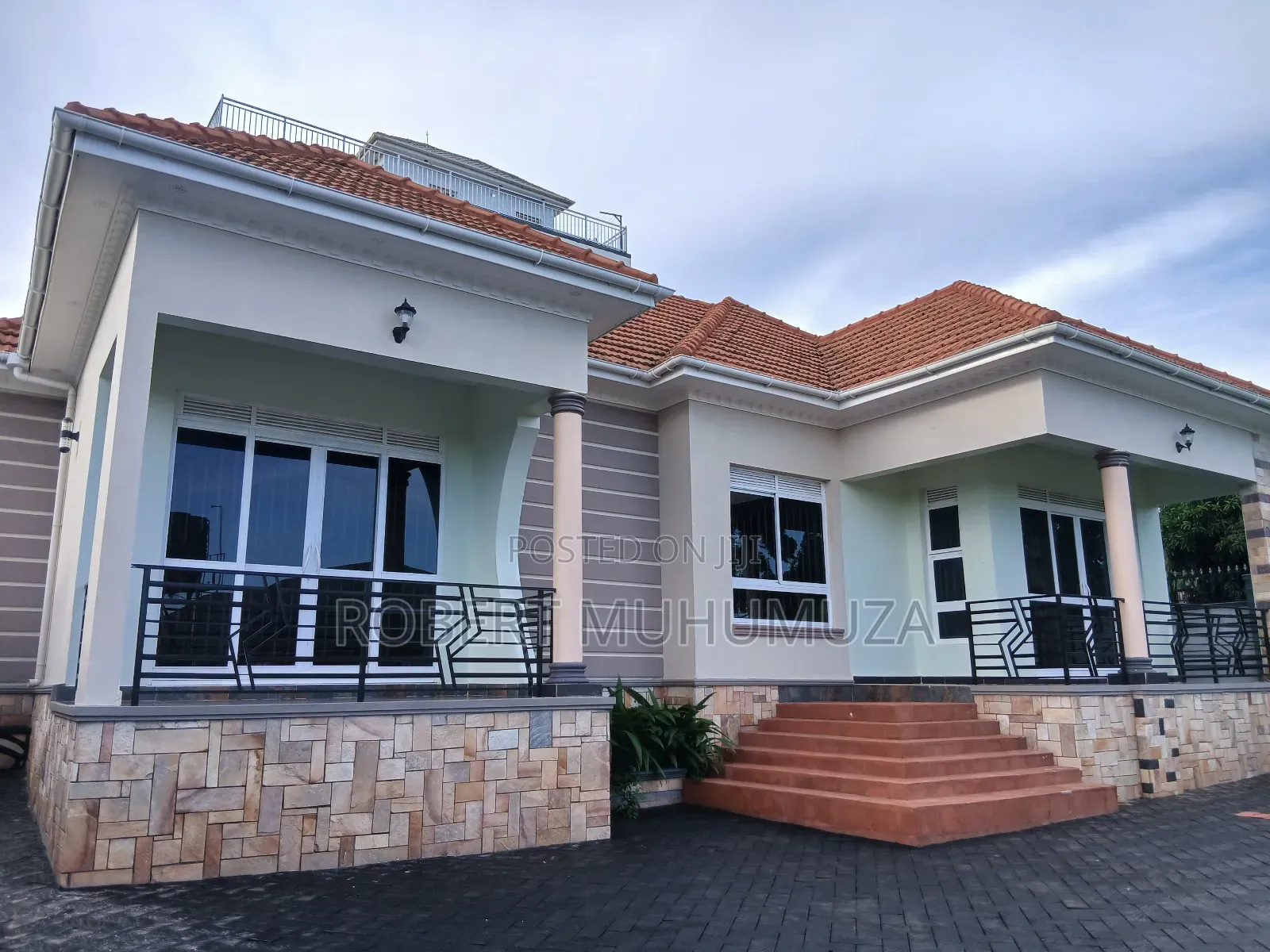 4bdrm Bungalow in Akright, Rubaga for sale