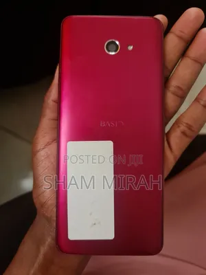 Kyocera Basio 4 32 GB Red