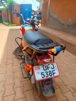 TVS HLX 125 2022 Red