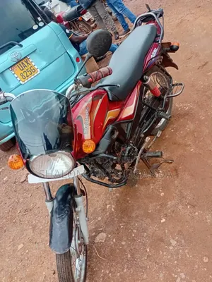 Mahindra Duro 2018 Red