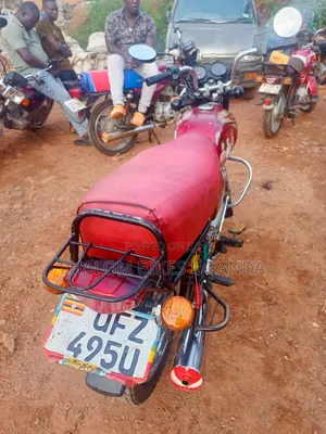 Bajaj Boxer 100 2023 Red