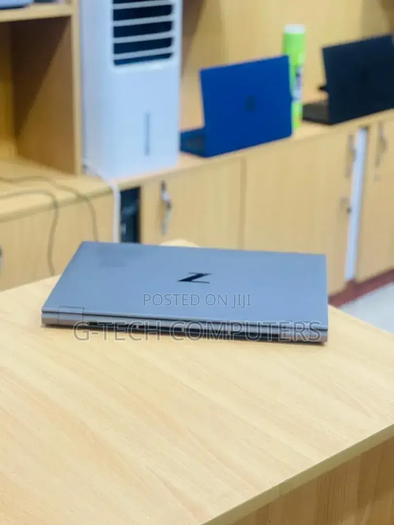 New Laptop HP ZBook Fury 17 G7 16GB Intel Core i9 SSD 512GB