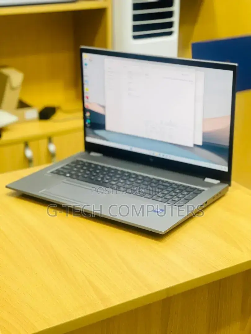 New Laptop HP ZBook Fury 17 G7 16GB Intel Core i9 SSD 512GB
