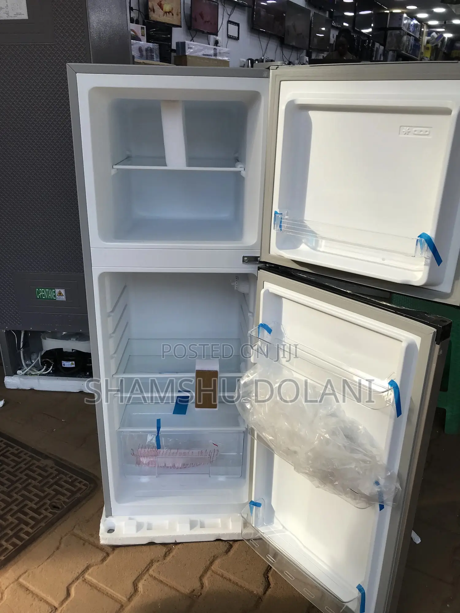 Chiq 180 Fridge