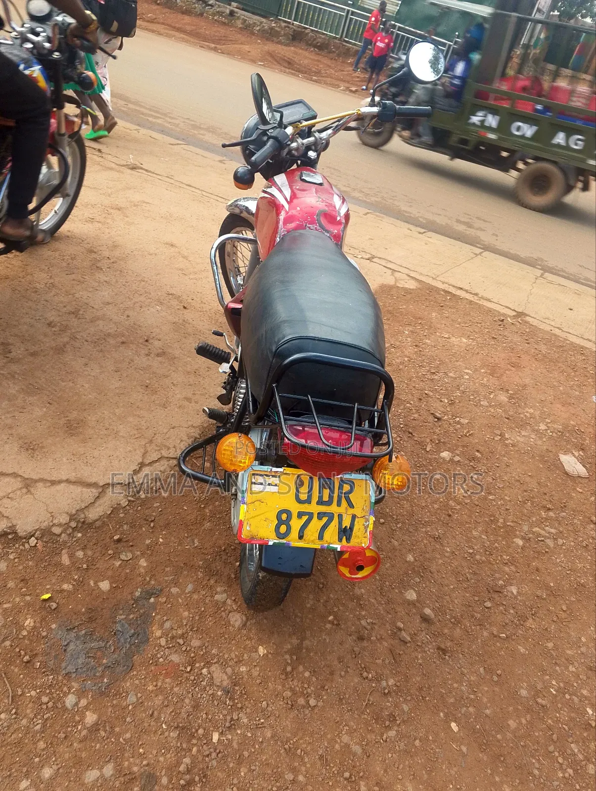 Bajaj Boxer 100 2019 Red