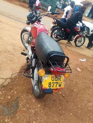 Bajaj Boxer 100 2019 Red