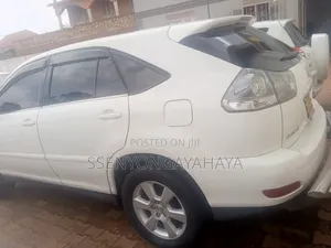 Toyota Harrier 2006 White