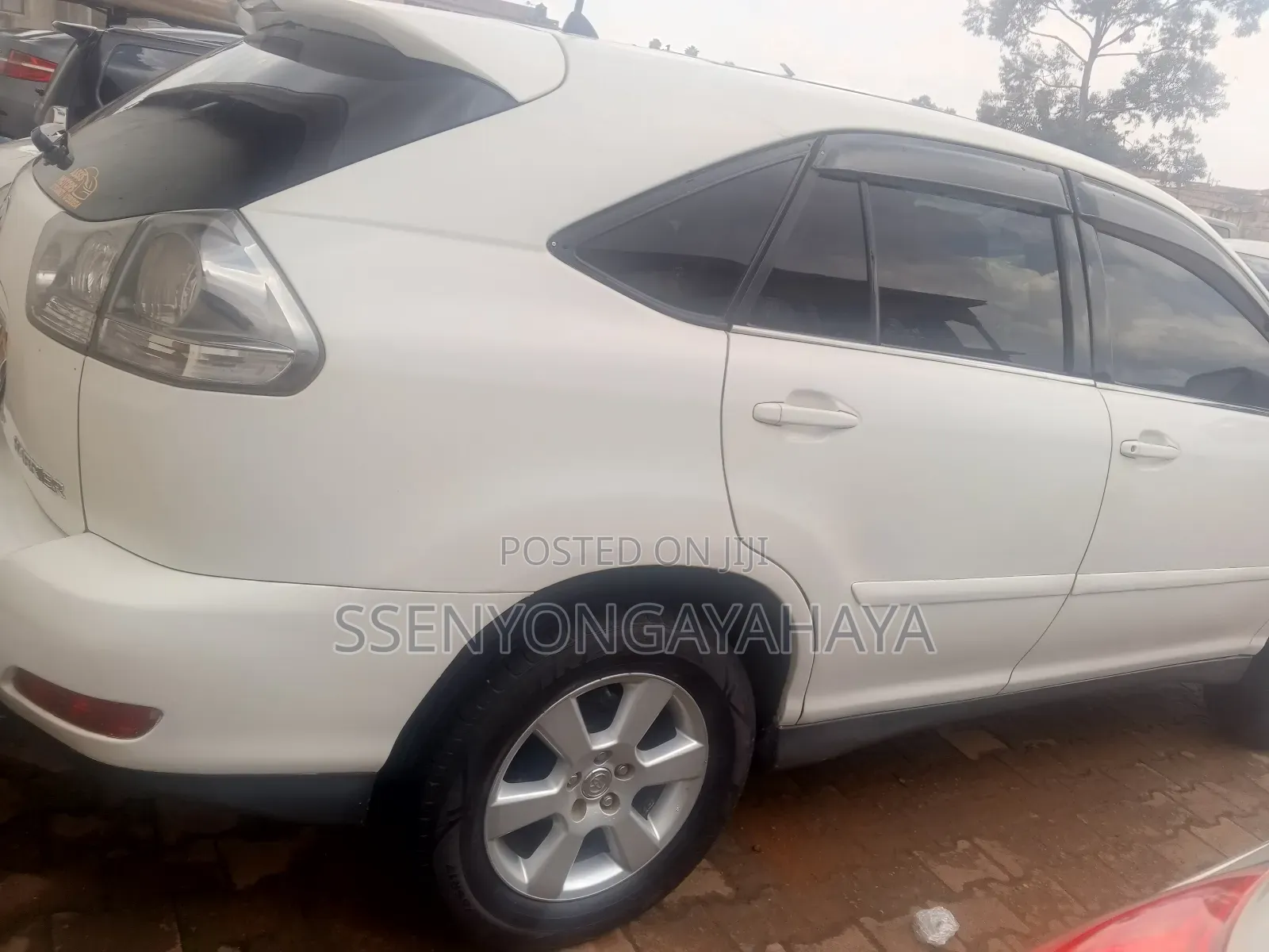 Toyota Harrier 2006 White
