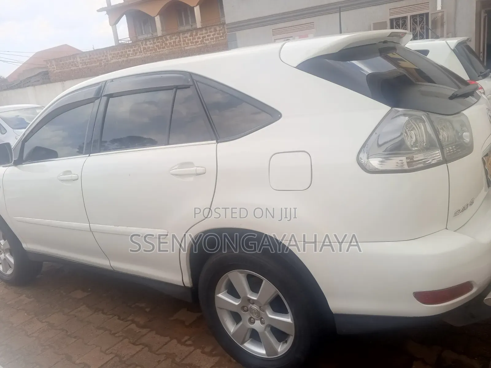 Toyota Harrier 2006 White