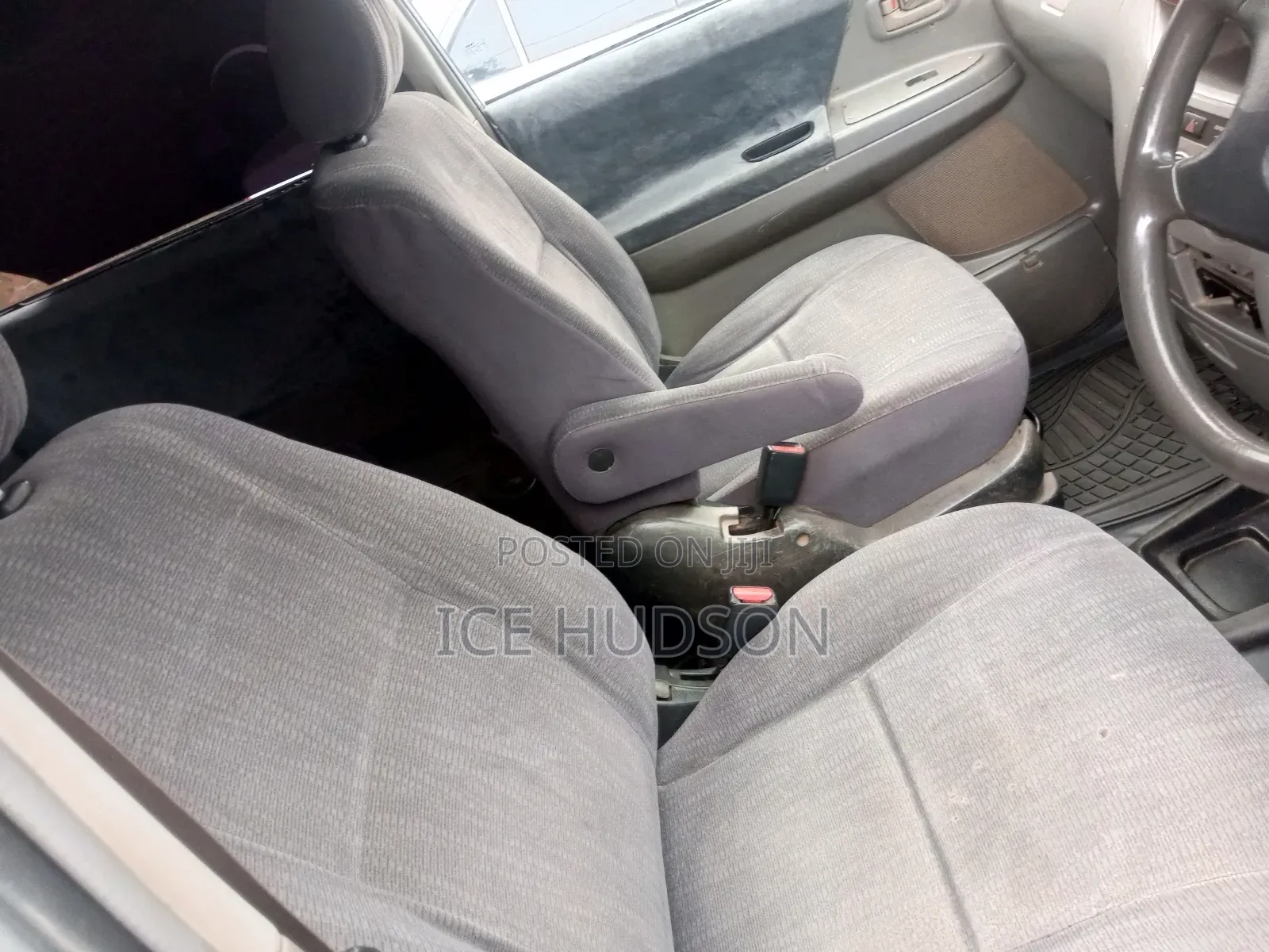 Toyota Noah 2007 Silver