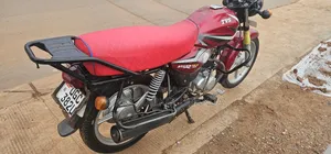 TVS HLX 125 2025 Red