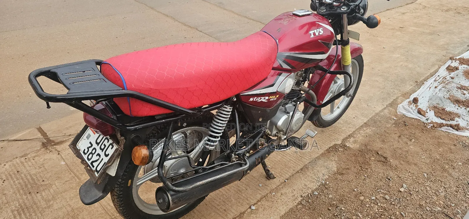 TVS HLX 125 2025 Red