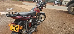 Mahindra Gusto 2018 Red