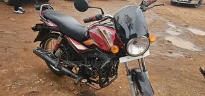 Mahindra Gusto 2018 Red