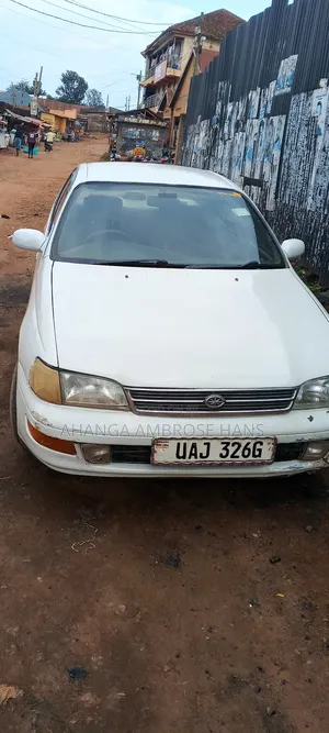 Toyota Corolla Verso Automatic 2002 White