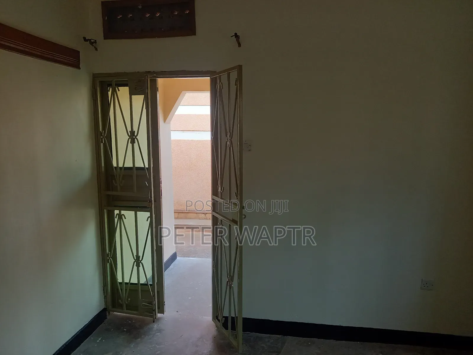 1bdrm Bungalow in Kira for rent