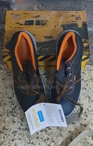 Safety Shoes For Electricians