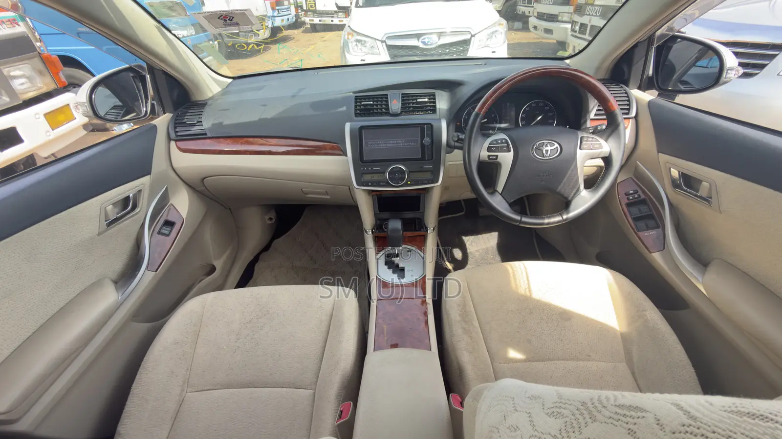 Toyota Premio 1.8 AWD 2013 Silver