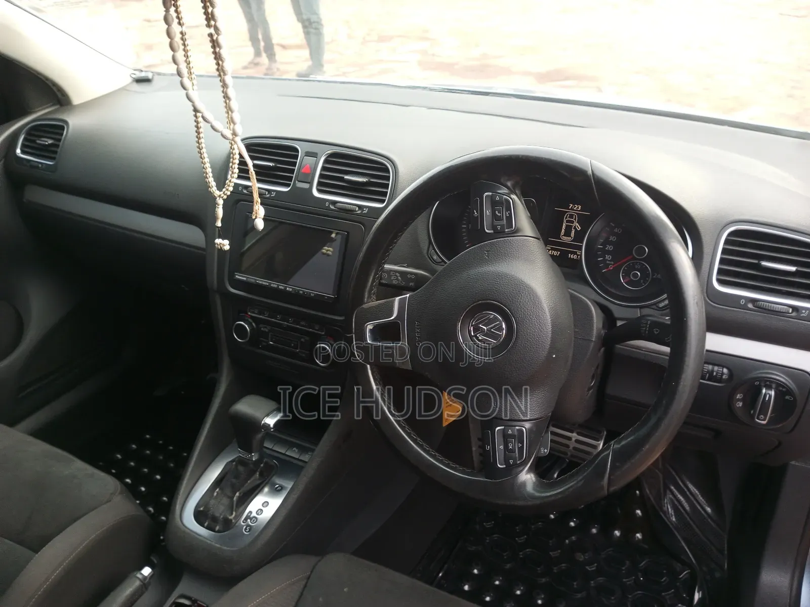 Volkswagen Golf 2010 Blue