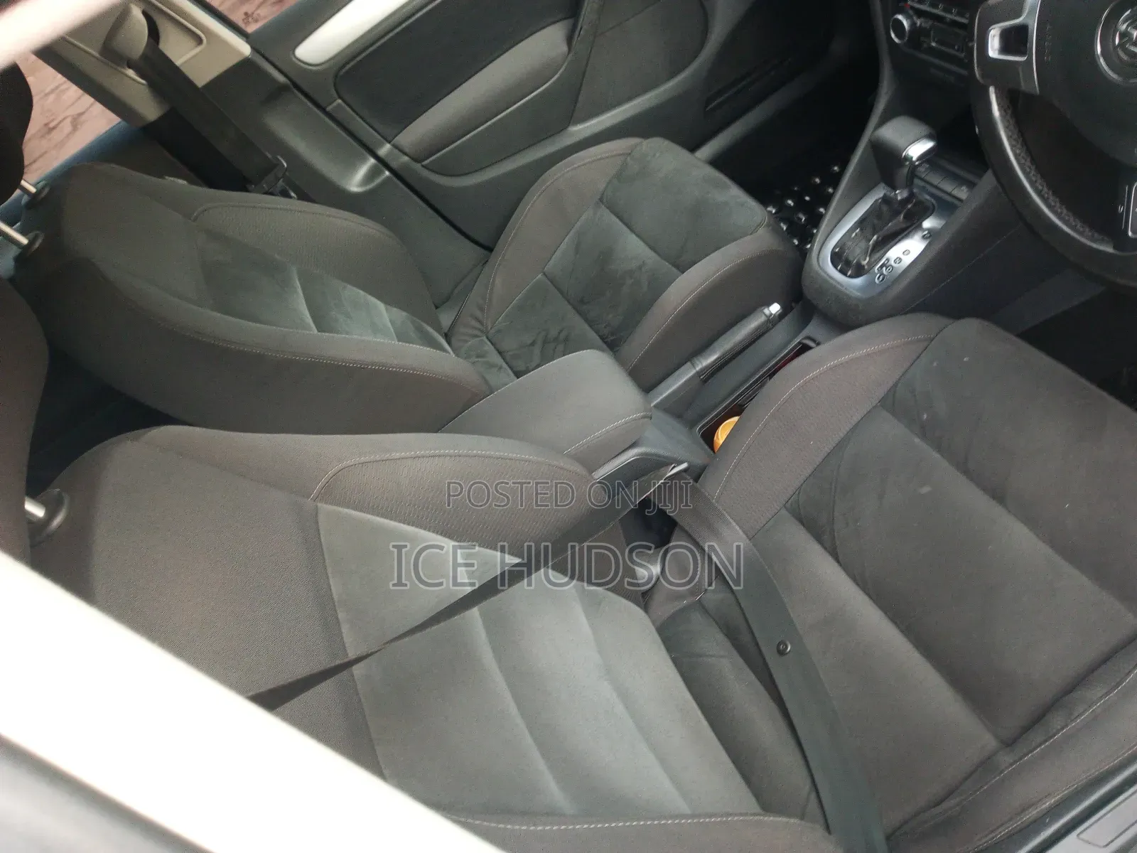 Volkswagen Golf 2010 Blue